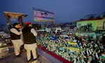 Video: What happened when Priyanka Gandhi Vadra, Akhilesh Yadav crossed paths in UP