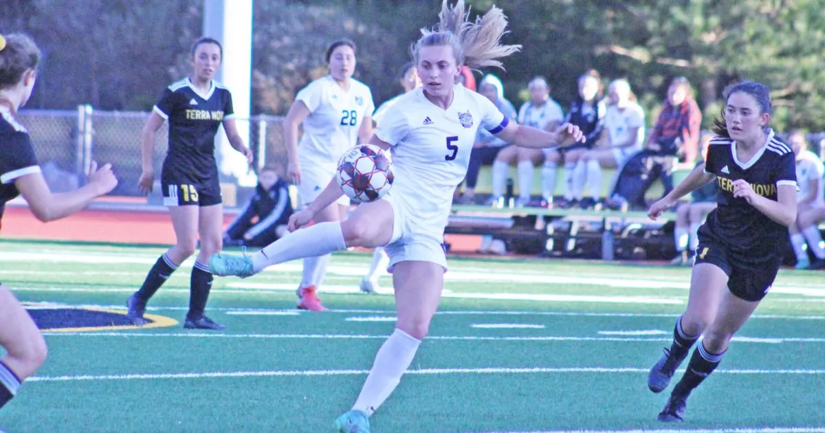 Carlmont Scots claim PAL Ocean Division girls' soccer crown |  Local