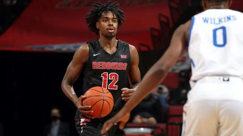 Redbirds Travel to Chicago to Take on Ramblers